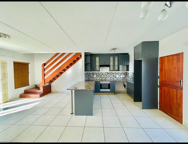 2 BEDROOM TOWNHOUSE RENTED IN NOORDWYK